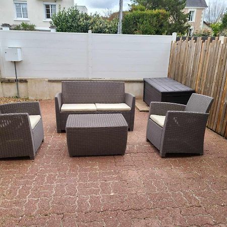 Logement Amboise Centre Avec Terrasse Privee Luaran gambar